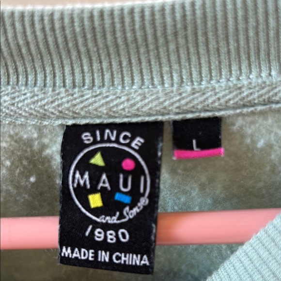 Maui and Sons Men's Green Sweater - Picture 3 of 4